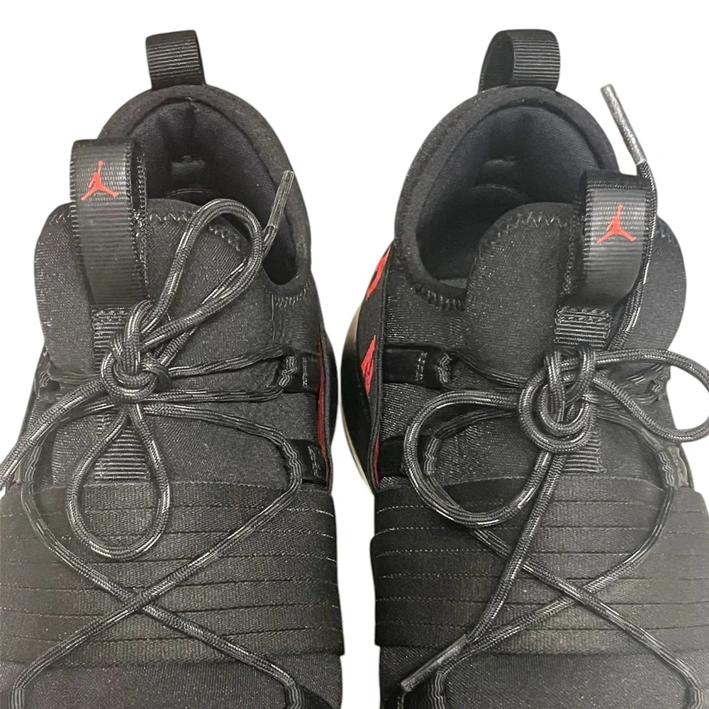 Jordan Men's Red and Black Sneakers
